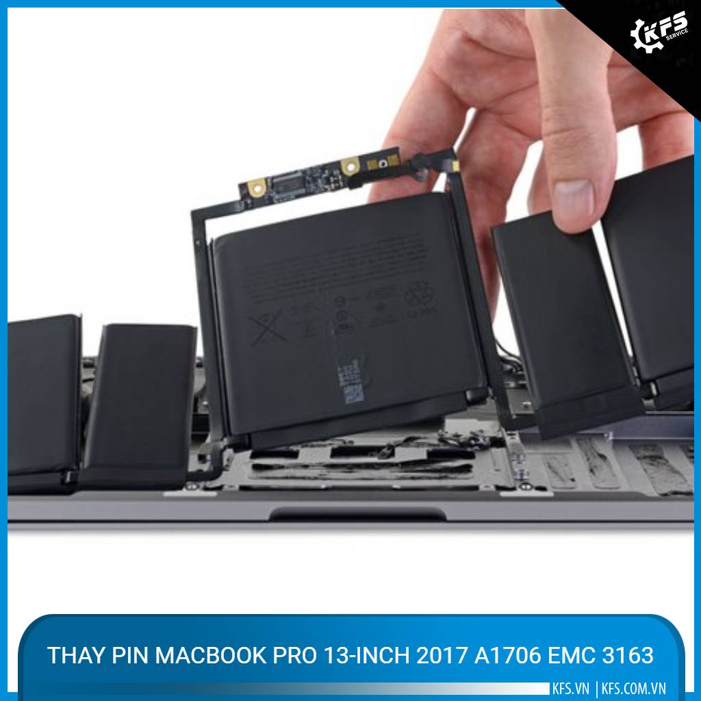 thay-pin-macbook-pro-13-inch-2017-a1706-emc-3163 (1)