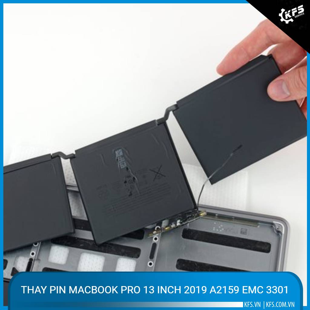 thay-pin-macbook-pro-13-inch-2019-a2159-emc-3301 (1)