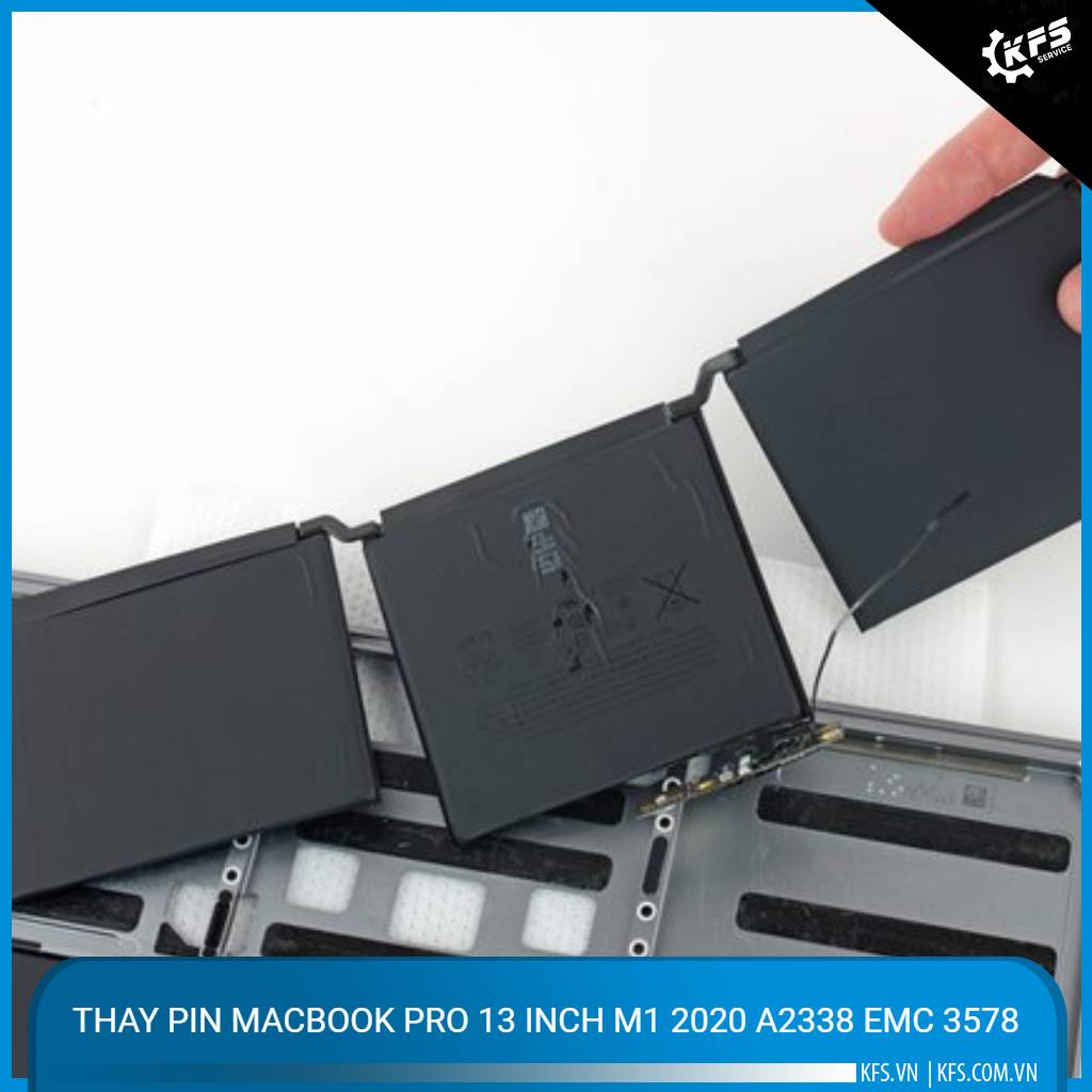 thay-pin-macbook-pro-13-inch-m1-2020-a2338-emc-3578 (1)